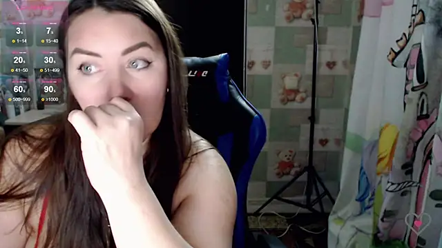 Snapshot of Korolek12 chatting on 5, 2, 2025 Korolek12 online show from 5, 2, 2025