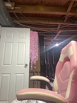 Snapshot of Farrah_Owens chatting on 5, 3, 2025 Farrah Owens online show from 5, 3, 2025