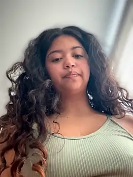 Peach Girll online show from 15, 5, 2026