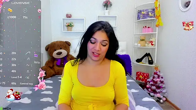 Snapshot of Mollywell chatting on 4, 1, 2025 Mollywell online show from 4, 1, 2025