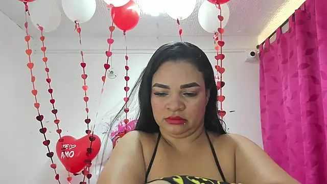 Snapshot of Cloe_35 chatting on 12, 2, 2025 Cloe 35 online show from 12, 2, 2025