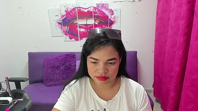Snapshot of Cloe_35 chatting on 18, 2, 2025 Cloe 35 online show from 18, 2, 2025