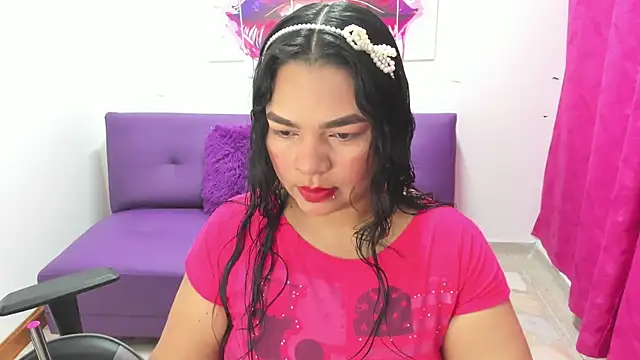 Snapshot of Cloe_35 chatting on 6, 3, 2025 Cloe 35 online show from 6, 3, 2025
