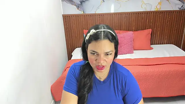 Cloe 35 online show from 8, 11, 2025