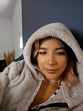 Snapshot of LucyAllenX chatting on 28, 2, 2025 LucyAllenX online show from 28, 2, 2025