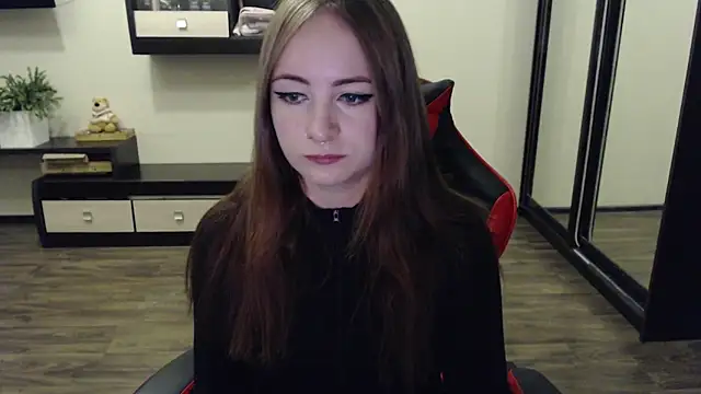 Laralianna online show from 13, 9, 2025