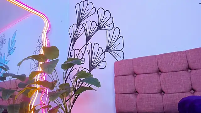 Sweet Ariadna  online show from 20, 2, 2025