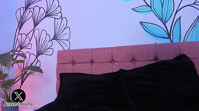 Sweet Ariadna  online show from 22, 3, 2025