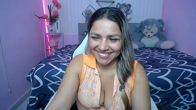 Snapshot of cum_bigass chatting on 7, 3, 2026 cum bigass online show from 7, 3, 2026