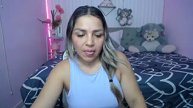 Snapshot of cum_bigass chatting on 9, 3, 2026 cum bigass online show from 9, 3, 2026