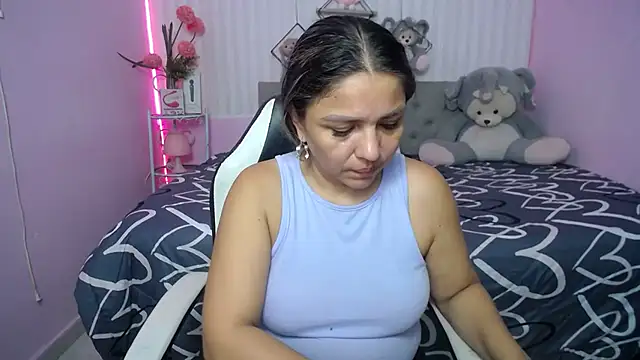 Snapshot of cum_bigass chatting on 10, 3, 2026 cum bigass online show from 10, 3, 2026