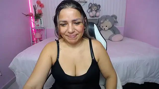 Snapshot of cum_bigass chatting on 22, 3, 2026 cum bigass online show from 22, 3, 2026