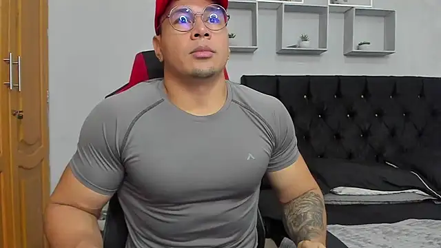 tyler hank01 online show from 14, 6, 2026