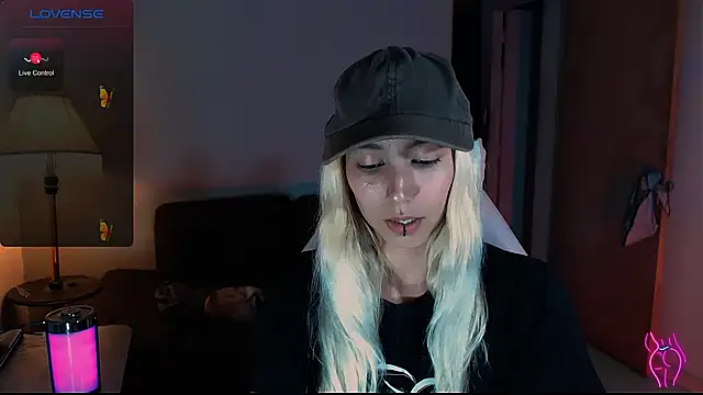 Saucy Jenn online show from 7, 12, 2024