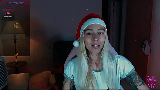 Saucy Jenn online show from 15, 12, 2024