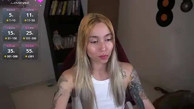 Snapshot of Saucy_Jenn chatting on 13, 9, 2025 Saucy Jenn online show from 13, 9, 2025