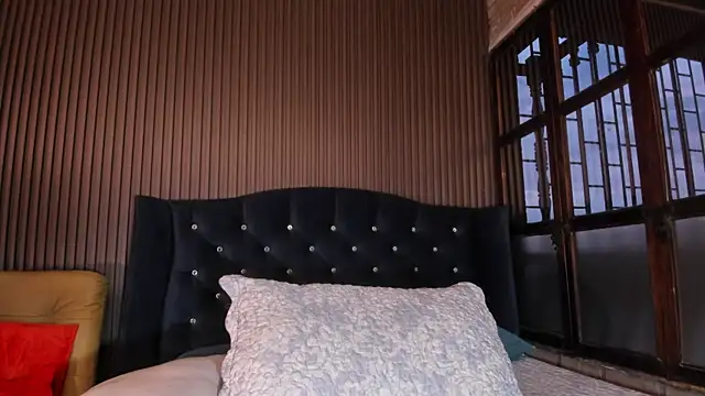 Snapshot of JuliaDawson_ chatting on 14, 2, 2026 JuliaDawson online show from 14, 2, 2026