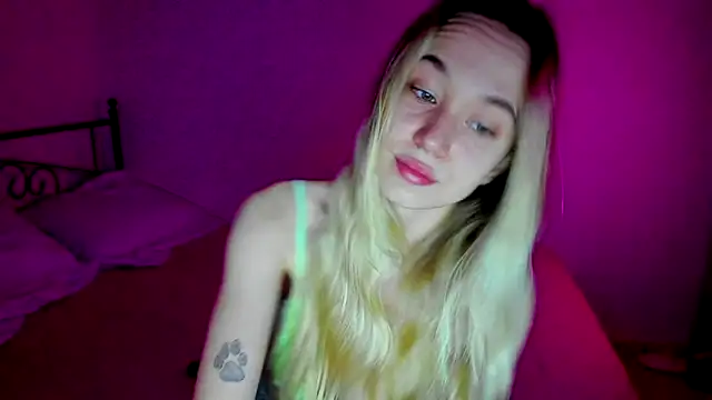 Snapshot of SexyCocobutt chatting on 7, 3, 2025 SexyCocobutt online show from 7, 3, 2025