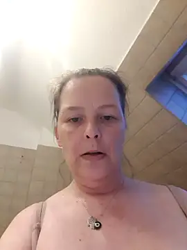 Snapshot of saharaheiss chatting on 16, 12, 2024 saharaheiss online show from 16, 12, 2024