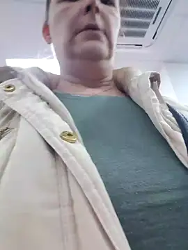 Snapshot of saharaheiss chatting on 21, 12, 2024 saharaheiss online show from 21, 12, 2024