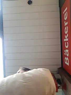 Snapshot of saharaheiss chatting on 9, 1, 2025 saharaheiss online show from 9, 1, 2025