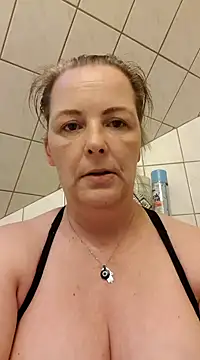 Snapshot of saharaheiss chatting on 16, 2, 2025 saharaheiss online show from 16, 2, 2025