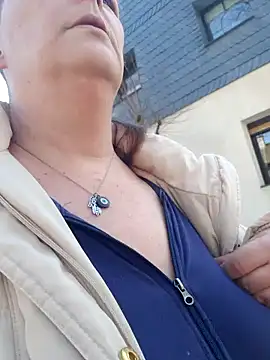 Snapshot of saharaheiss chatting on 20, 3, 2025 saharaheiss online show from 20, 3, 2025