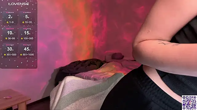 Snapshot of Chanel_Gill chatting on 4, 10, 2025 Chanel Gill online show from 4, 10, 2025