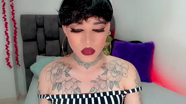 Snapshot of little_star_porn chatting on 8, 10, 2025 little star porn online show from 8, 10, 2025