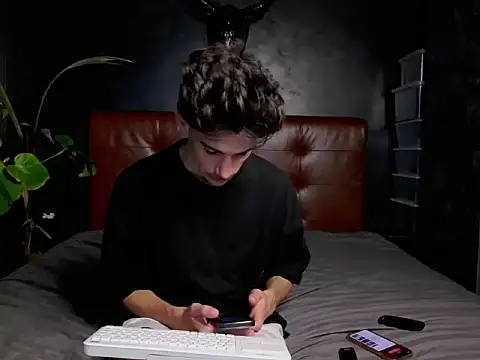 DanielCrush1 online show from 28, 10, 2025