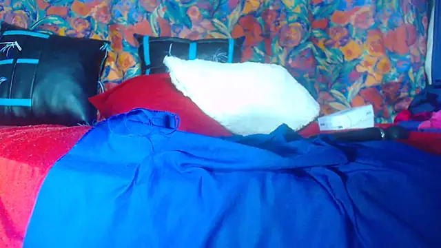 Queenofthenightx online show from 13, 3, 2025