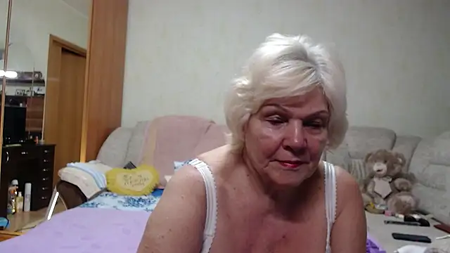 Blondebomb online show from 5, 2, 2026