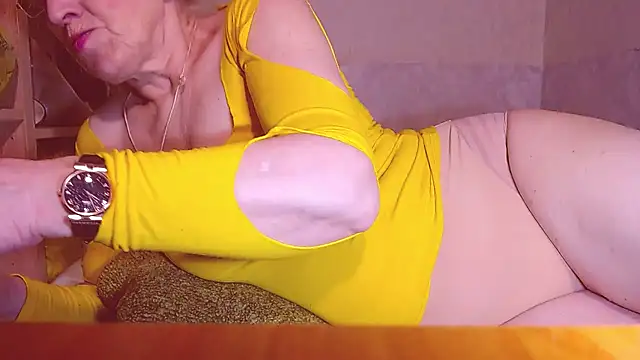 MadamBombShell online show from 2, 12, 2024