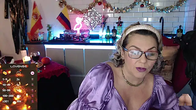 Snapshot of Myrnasexxx chatting on 31, 12, 2024 Myrnasexxx online show from 31, 12, 2024