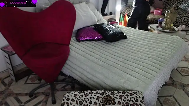 Myrnasexxx online show from 28, 3, 2026