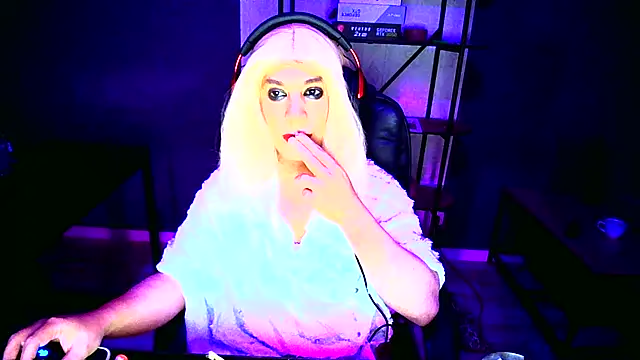 LatruieSow online show from 14, 11, 2025