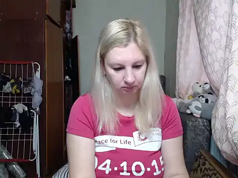 BustyBlond online show from 23, 12, 2024
