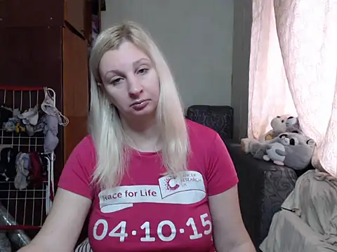 BustyBlond online show from 23, 12, 2024