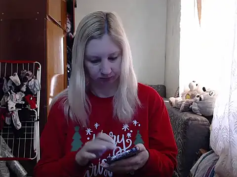 BustyBlond online show from 2, 1, 2025