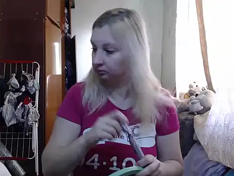 BustyBlond online show from 4, 1, 2025