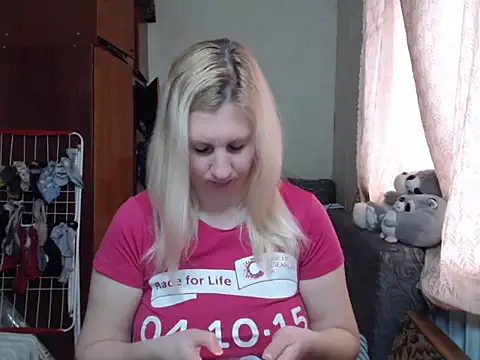 BustyBlond online show from 13, 1, 2025