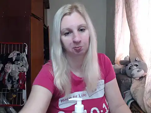 BustyBlond online show from 22, 1, 2025