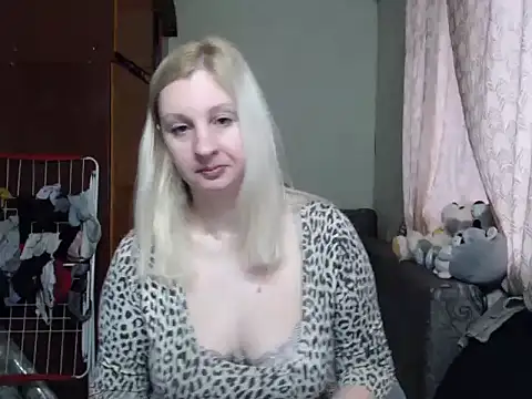 BustyBlond online show from 31, 1, 2025