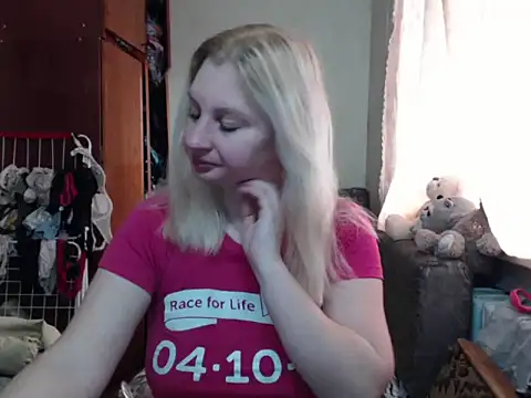 BustyBlond online show from 6, 3, 2025