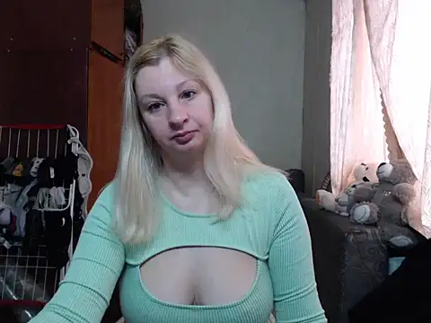 BustyBlond online show from 18, 3, 2025