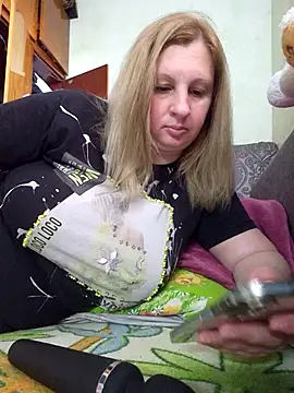 BustyBlond online show from 11, 5, 2026