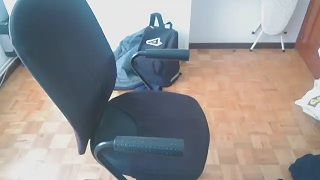 mikeyhotbear online show from 2, 12, 2025