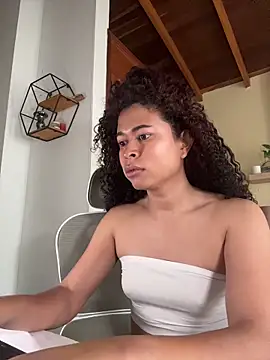 Snapshot of GabriSaenz chatting on 13, 6, 2026 GabriSaenz online show from 13, 6, 2026