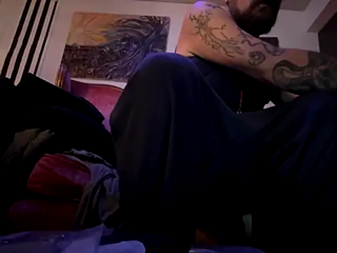 Snapshot of htk1975 chatting on 8, 1, 2026 htk1975 online show from 8, 1, 2026