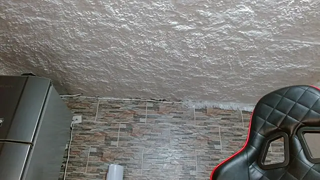 Snapshot of omar_alurba chatting on 10, 10, 2025 omar alurba online show from 10, 10, 2025